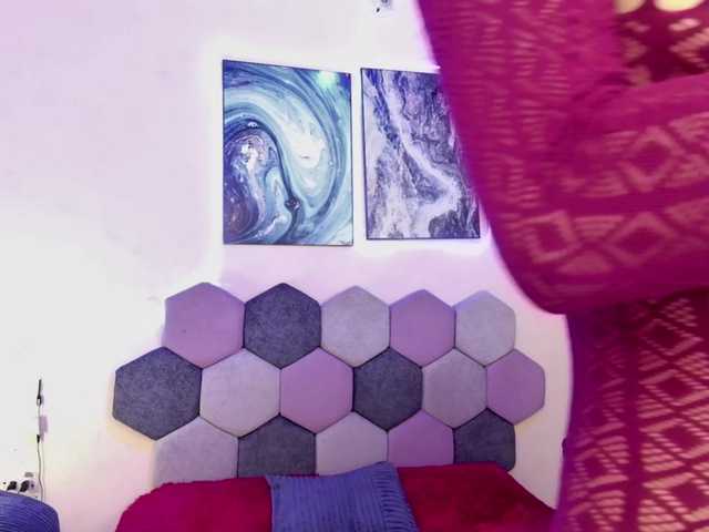 keyshell live cam on BongaCams