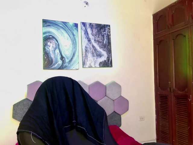 keyshell live cam on BongaCams