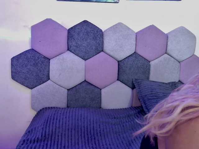 keyshell live cam on BongaCams