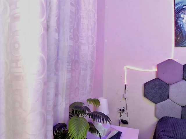 keyshell live cam on BongaCams