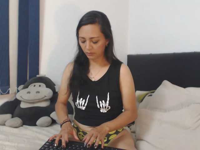 Dakkotaj live cam on BongaCams