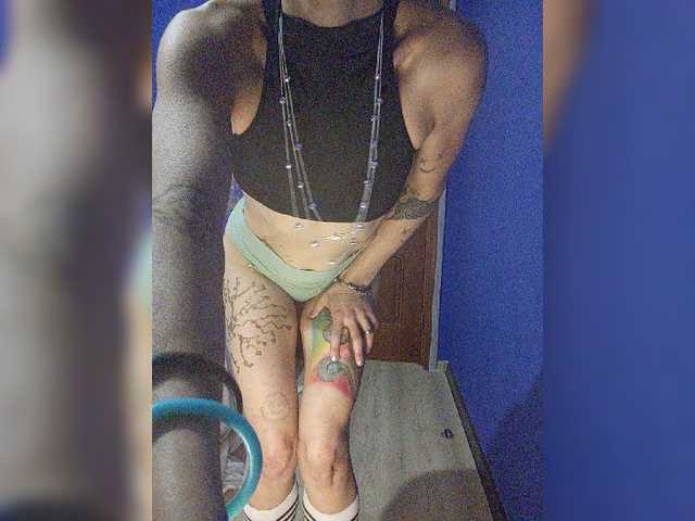 Nimfa5009a live cam on BongaCams