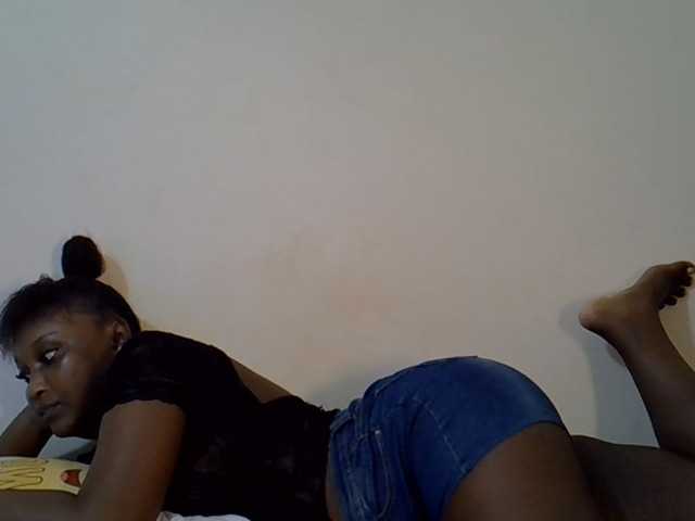 Honeytemptation live cam on BongaCams