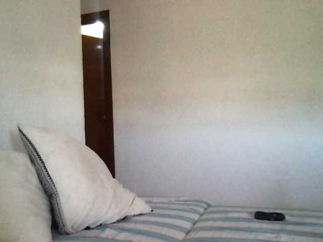 AccaHVelvet live cam preview
