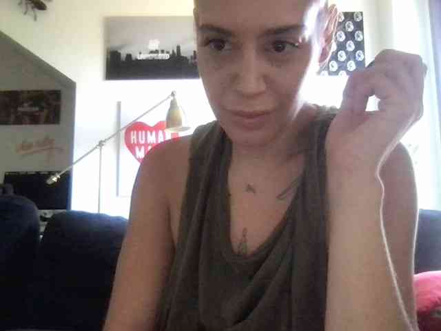 AccaHVelvet webcam