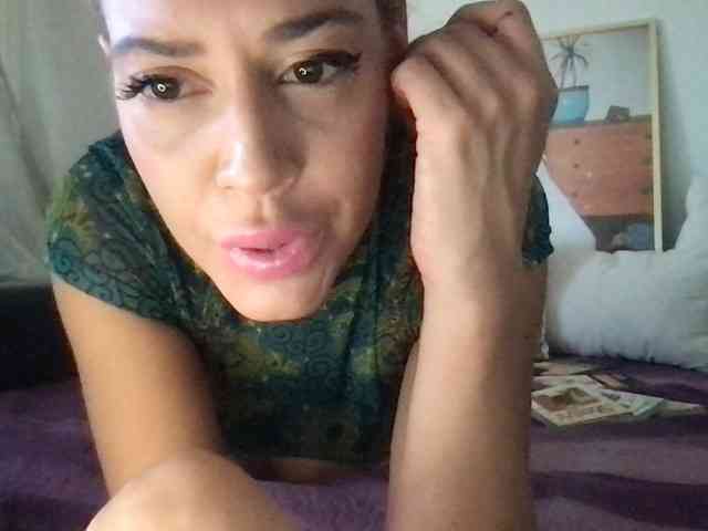 AccaHVelvet webcam