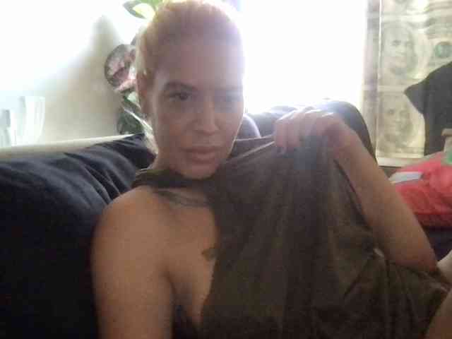 AccaHVelvet webcam