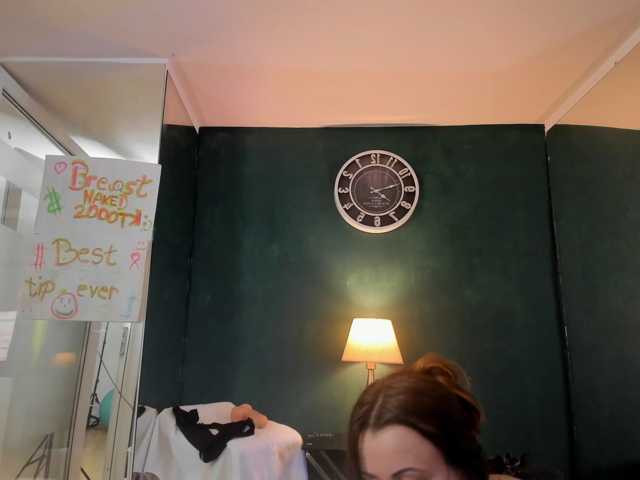 Eastern-latinas live cam on BongaCams
