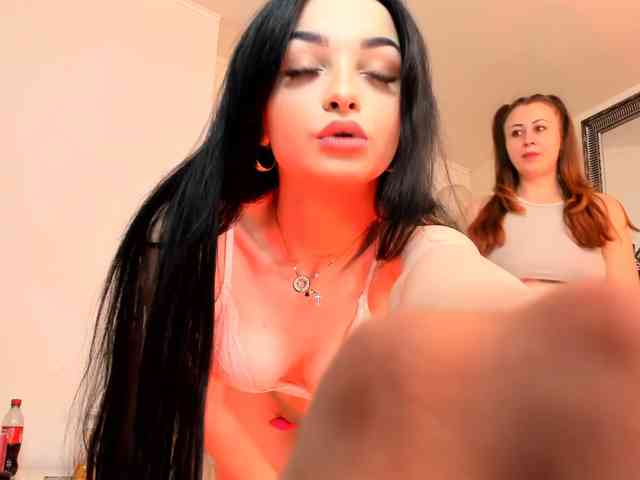 Model: Eastern-latinas
