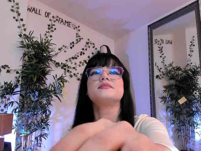 Eastern-latinas webcam