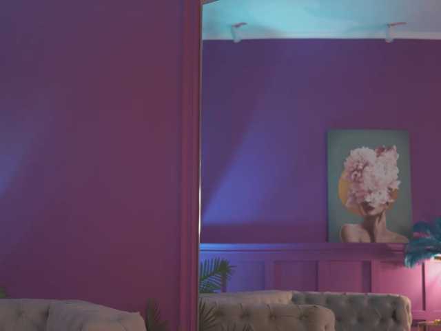 PearlKaye live cam preview