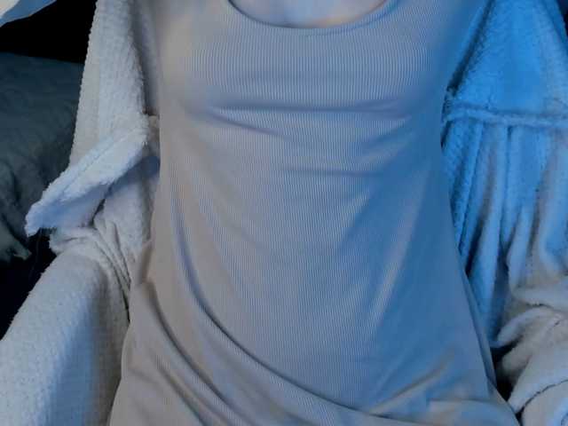 Pink-Freya live cam on BongaCams