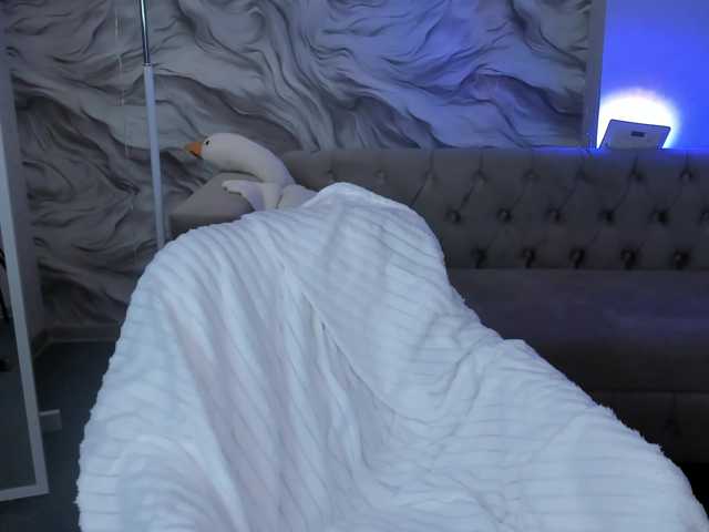 Pink-Freya live cam