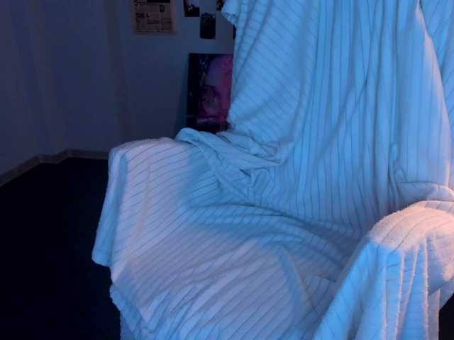 Pink-Freya live cam on BongaCams