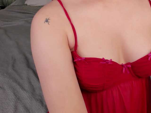 Pink-Freya live cam on BongaCams