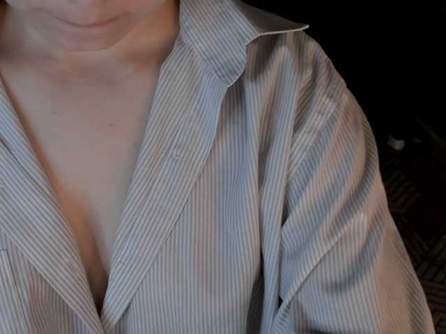 Pink-Freya live cam on BongaCams