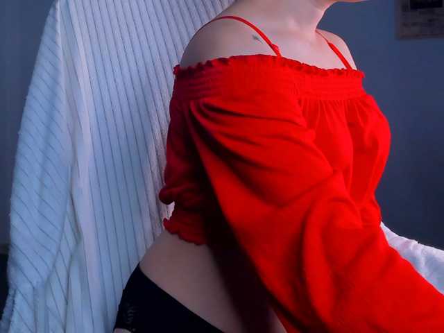 Pink-Freya live cam on BongaCams