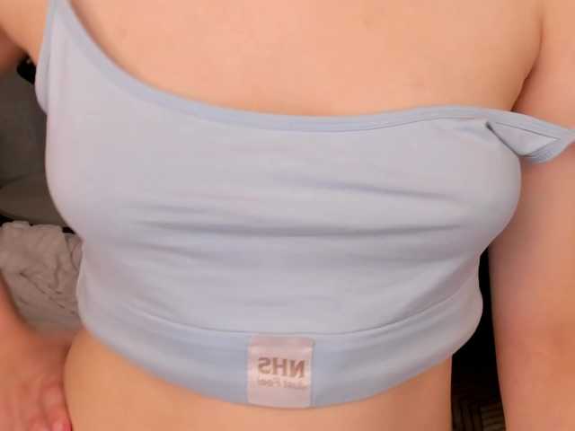 Pink-Freya — live female cam