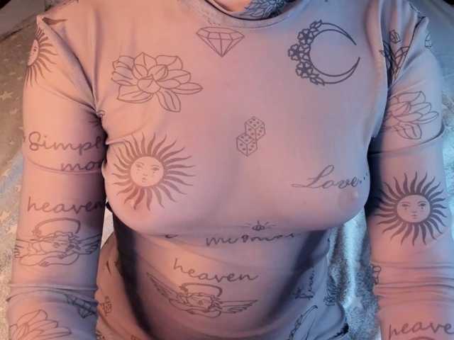 Pink-Freya live cam on BongaCams
