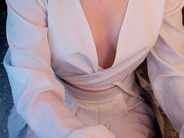 Pink-Freya live cam on BongaCams