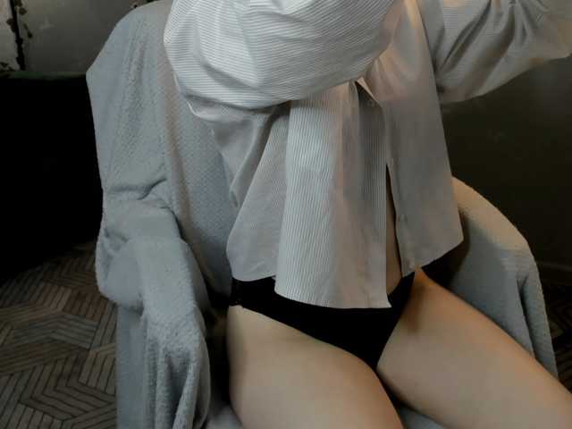 Pink-Freya live cam on BongaCams
