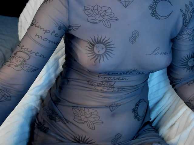 Pink-Freya live cam on BongaCams