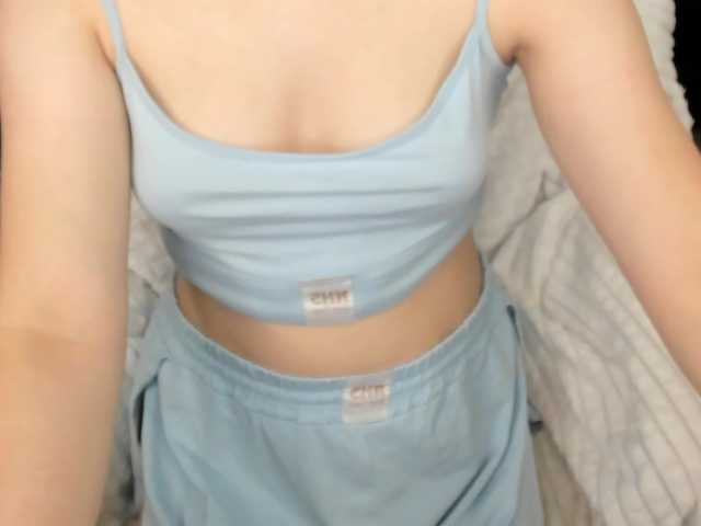 Pink-Freya — live female cam