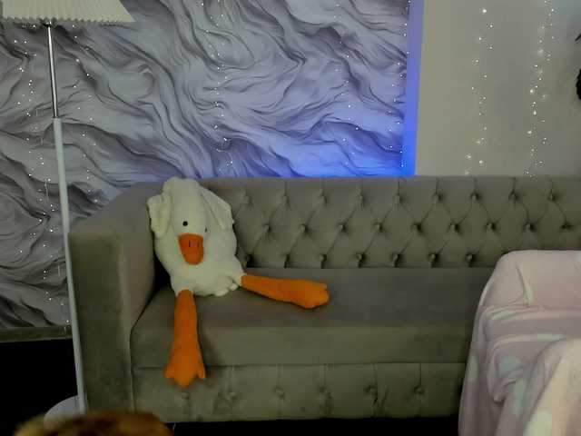 Pink-Freya live cam on BongaCams
