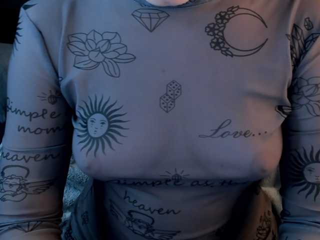 Pink-Freya live cam on BongaCams