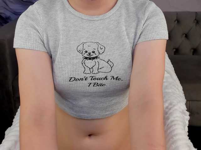 Pink-Freya live cam on BongaCams