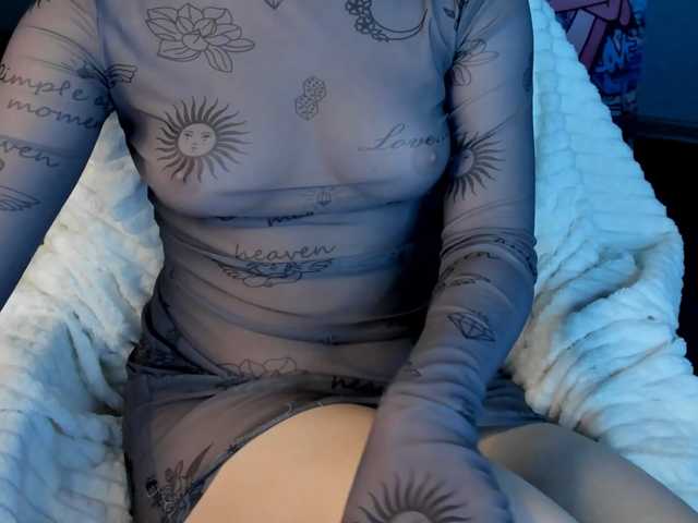 Pink-Freya live cam on BongaCams