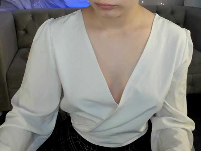 Pink-Freya live cam on BongaCams