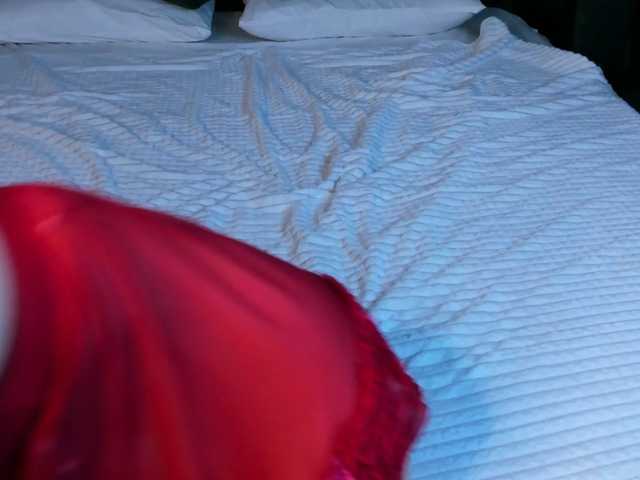 Pink-Freya live cam on BongaCams
