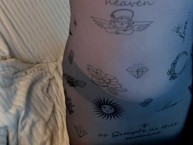 Pink-Freya live cam on BongaCams