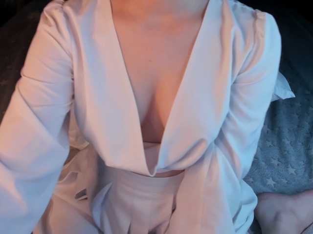Pink-Freya live cam on BongaCams