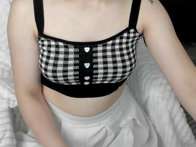 Pink-Freya live cam on BongaCams