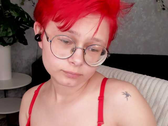 Pink-Freya live cam on BongaCams