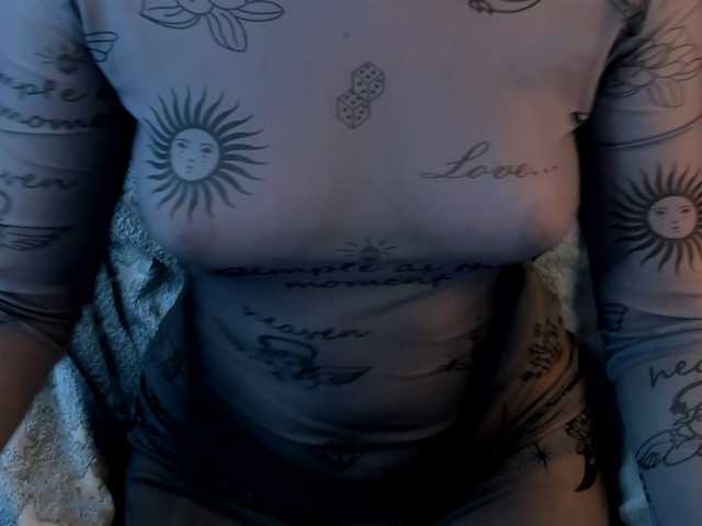 Pink-Freya live cam on BongaCams