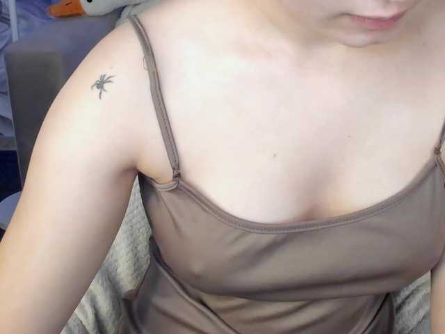 Pink-Freya live cam on BongaCams