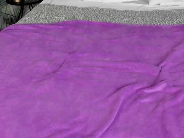 Pink-Freya live cam on BongaCams