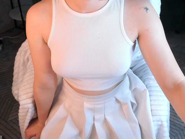 Pink-Freya live cam on BongaCams