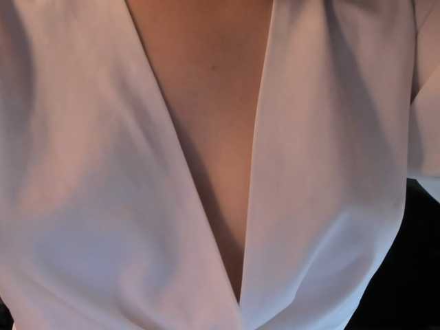 Pink-Freya live cam on BongaCams
