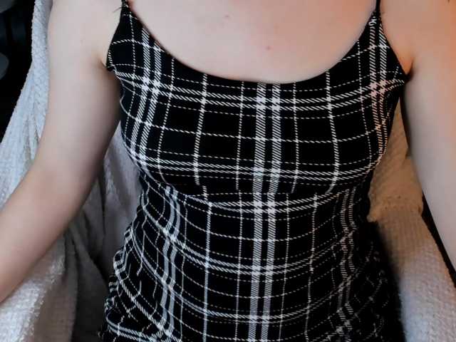 Pink-Freya live cam preview