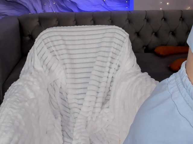 Pink-Freya live cam on BongaCams