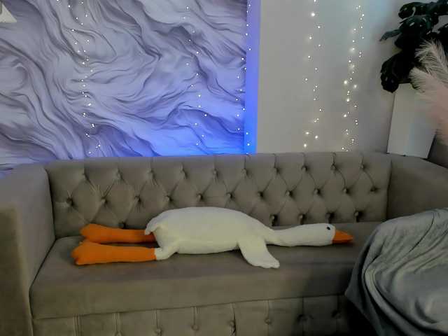 Pink-Freya live cam on BongaCams