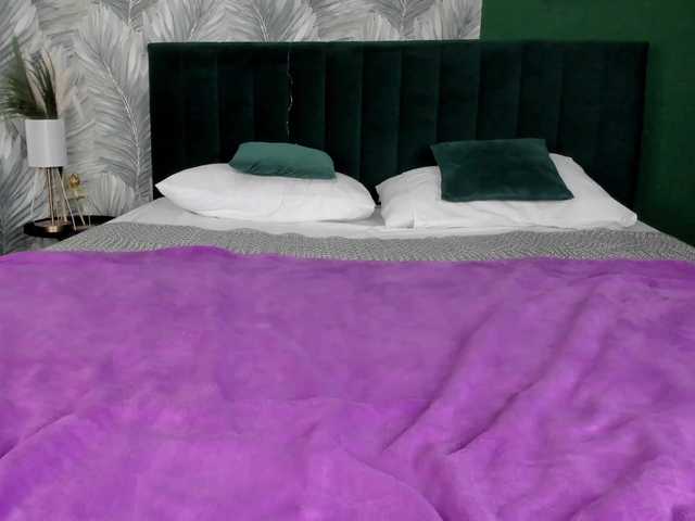 Pink-Freya live cam on BongaCams