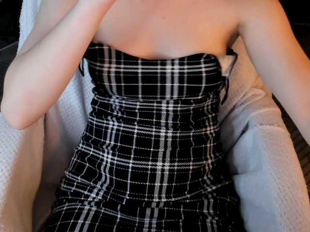 Pink-Freya live cam on BongaCams