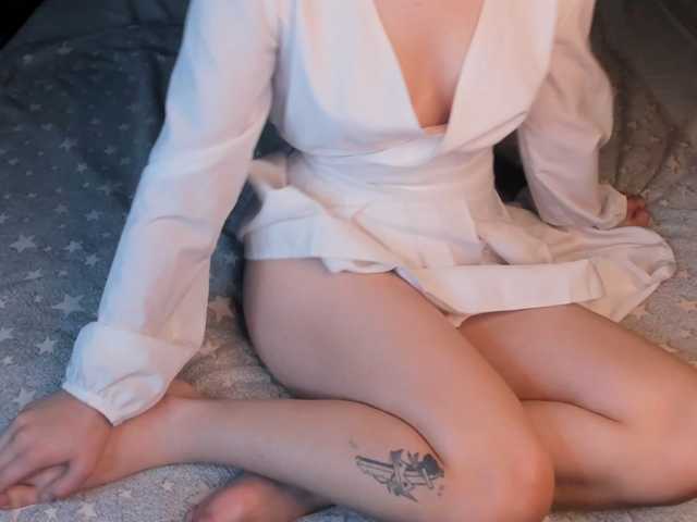 Pink-Freya live cam on BongaCams