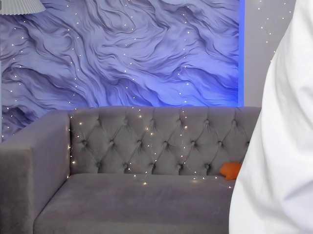 Pink-Freya live cam on BongaCams