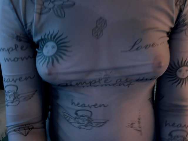 Pink-Freya live cam on BongaCams